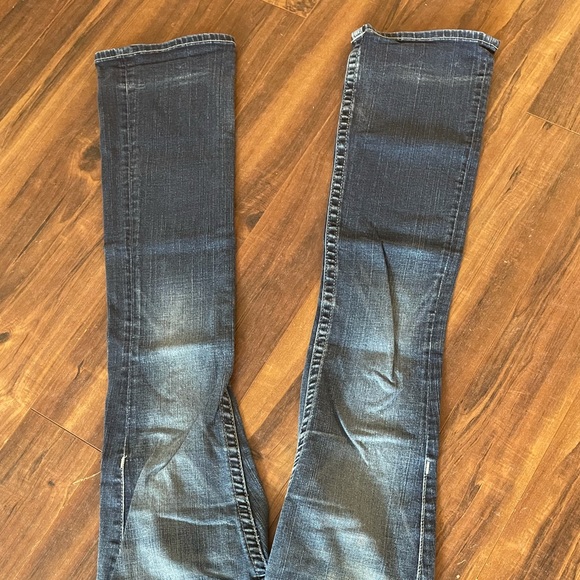 True Religion 26 waist jeans has stretch - Picture 4 of 4